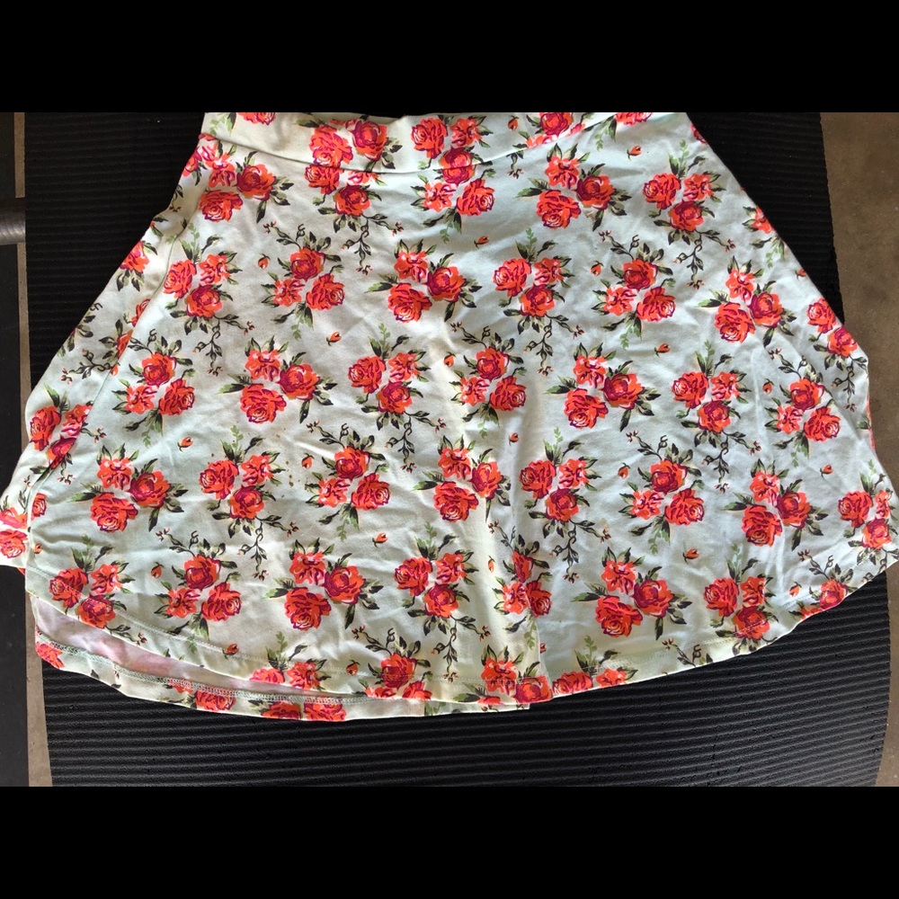 F21 floral skirt